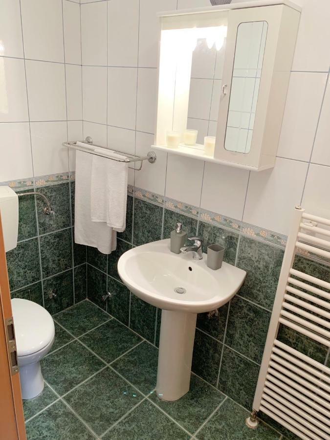 Апартаменты Apartman Kovac Требинье Экстерьер фото